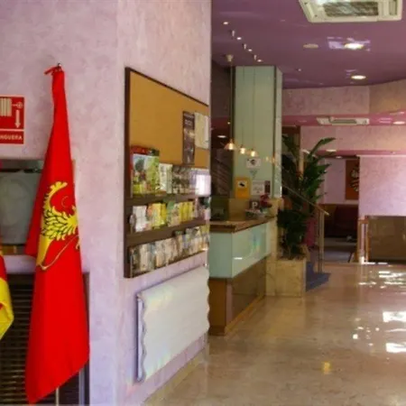 Gran Via Hotel 3*