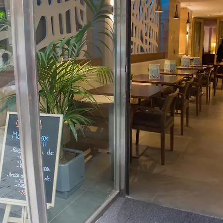 Gran Via 3* Saragosse